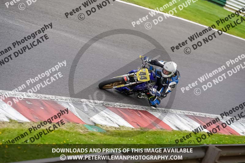 cadwell no limits trackday;cadwell park;cadwell park photographs;cadwell trackday photographs;enduro digital images;event digital images;eventdigitalimages;no limits trackdays;peter wileman photography;racing digital images;trackday digital images;trackday photos